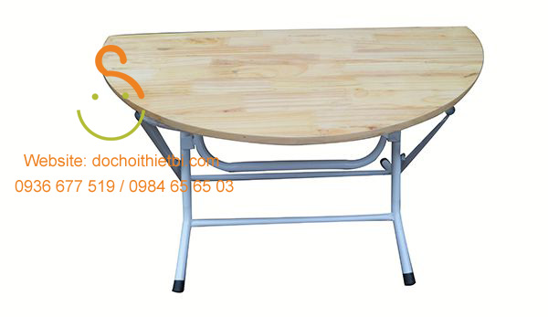 bàn gỗ bán nguyệt mầm non chân sắt